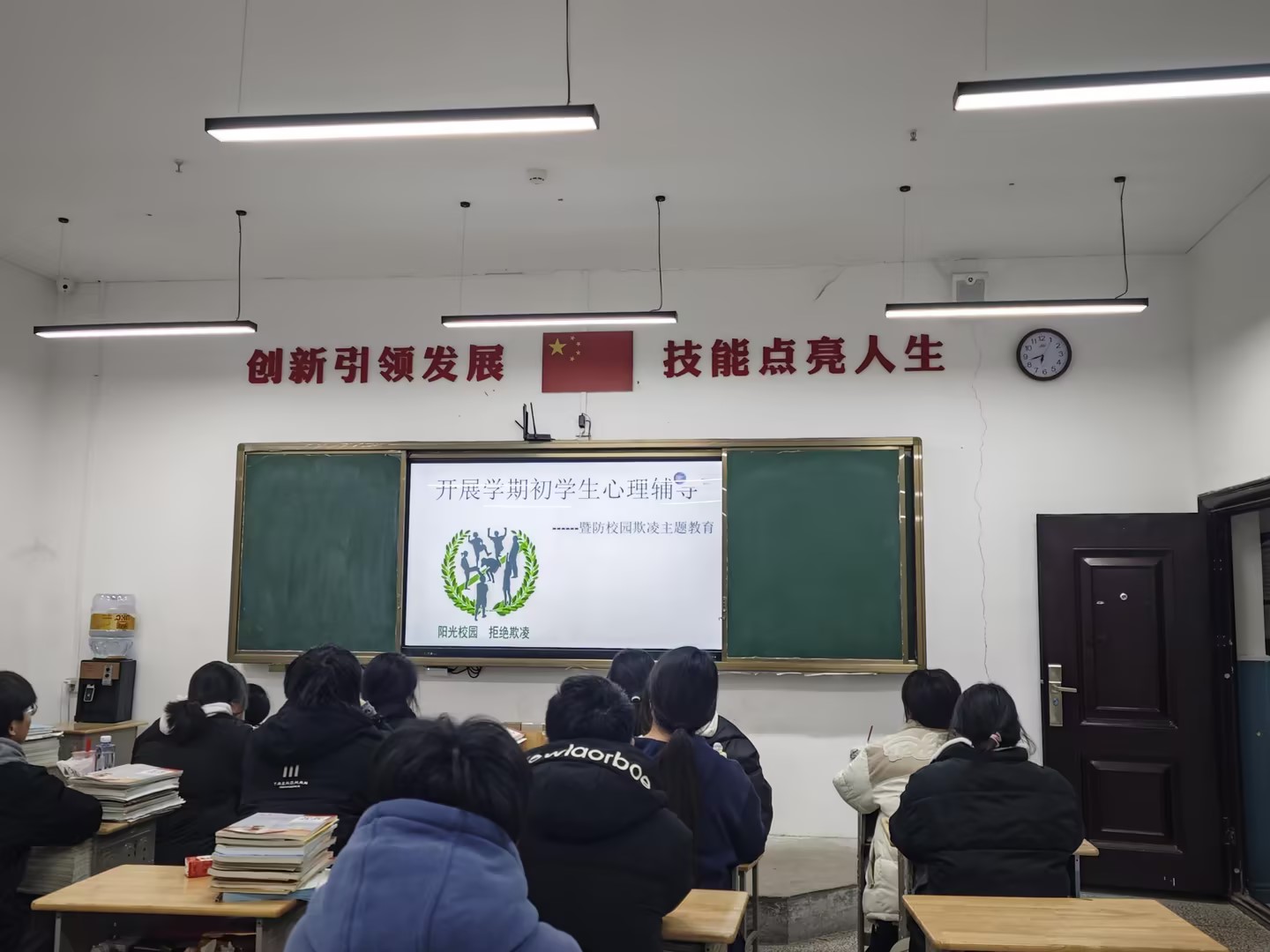 162742683.jpg 162742683.jpg