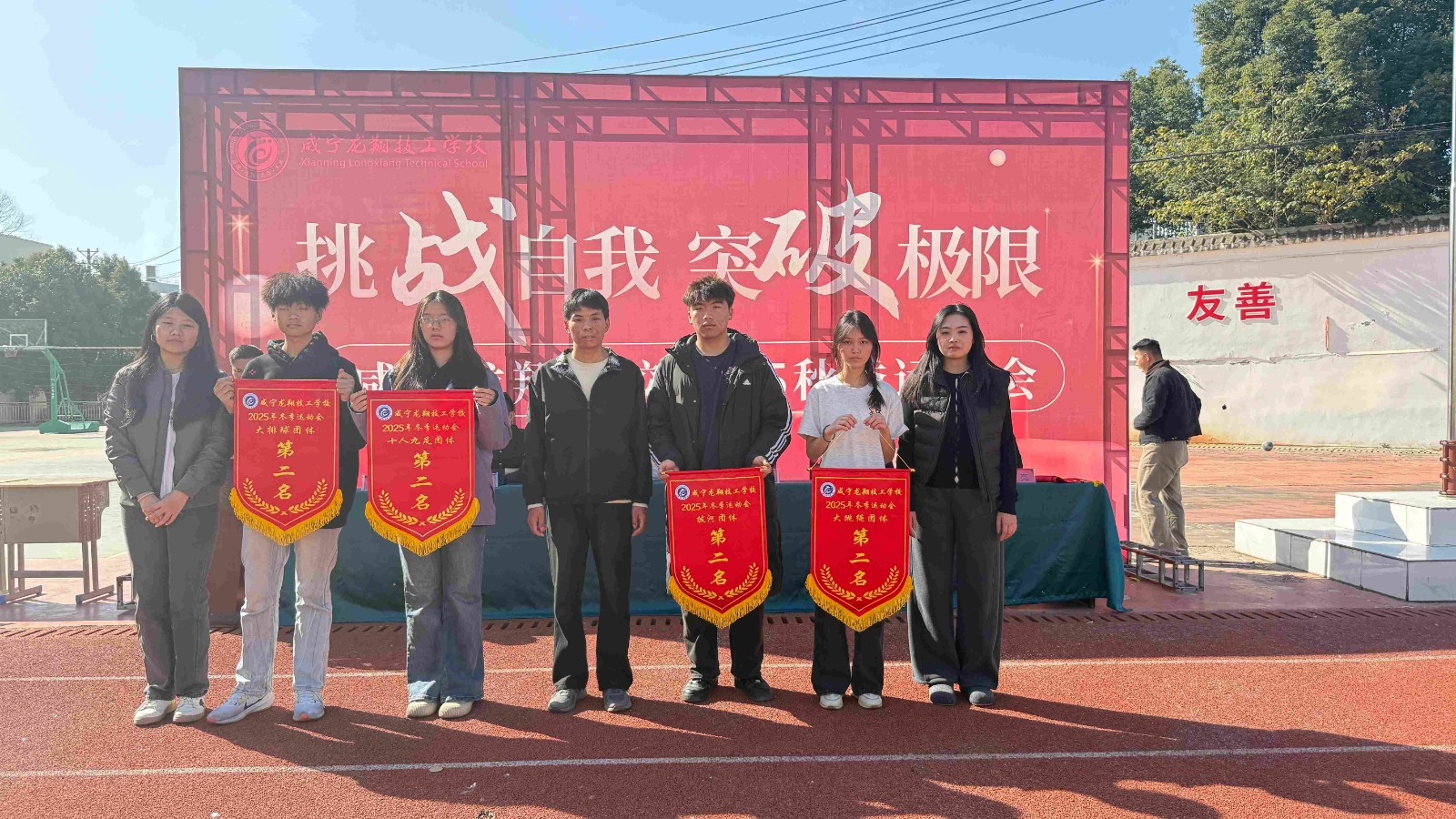 111118117.jpg 11291425_01.jpg